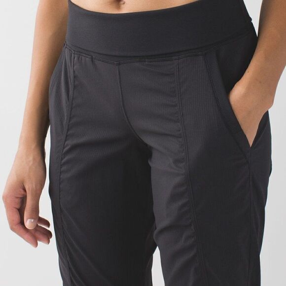 Lululemon In Flux Crop Pants Linerless Joggers Black - Picture 2 of 11